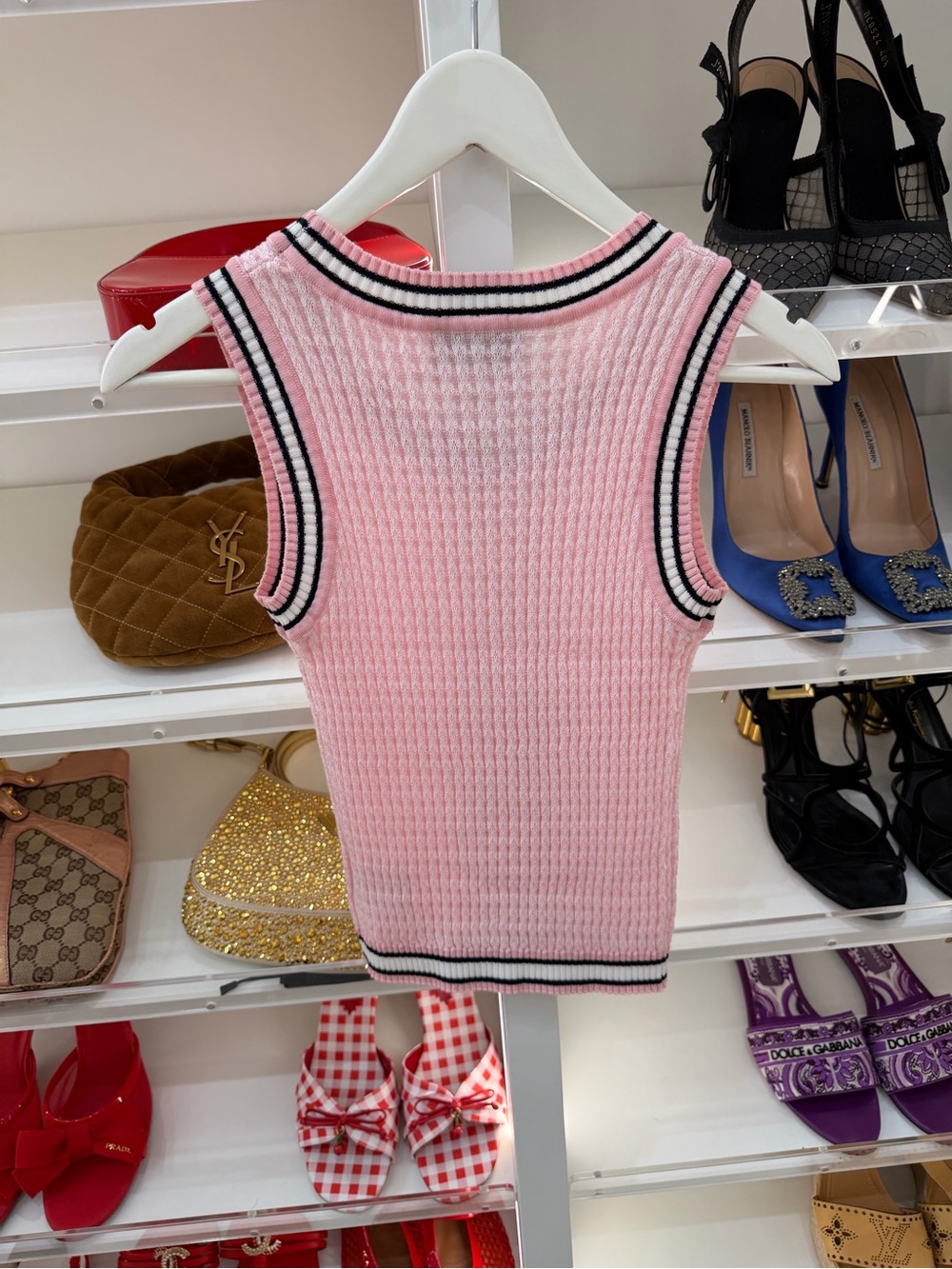 CHANEL Pink Ribbed Sleeveless Knit Top with Black-White Trim - Picture 3 of 4